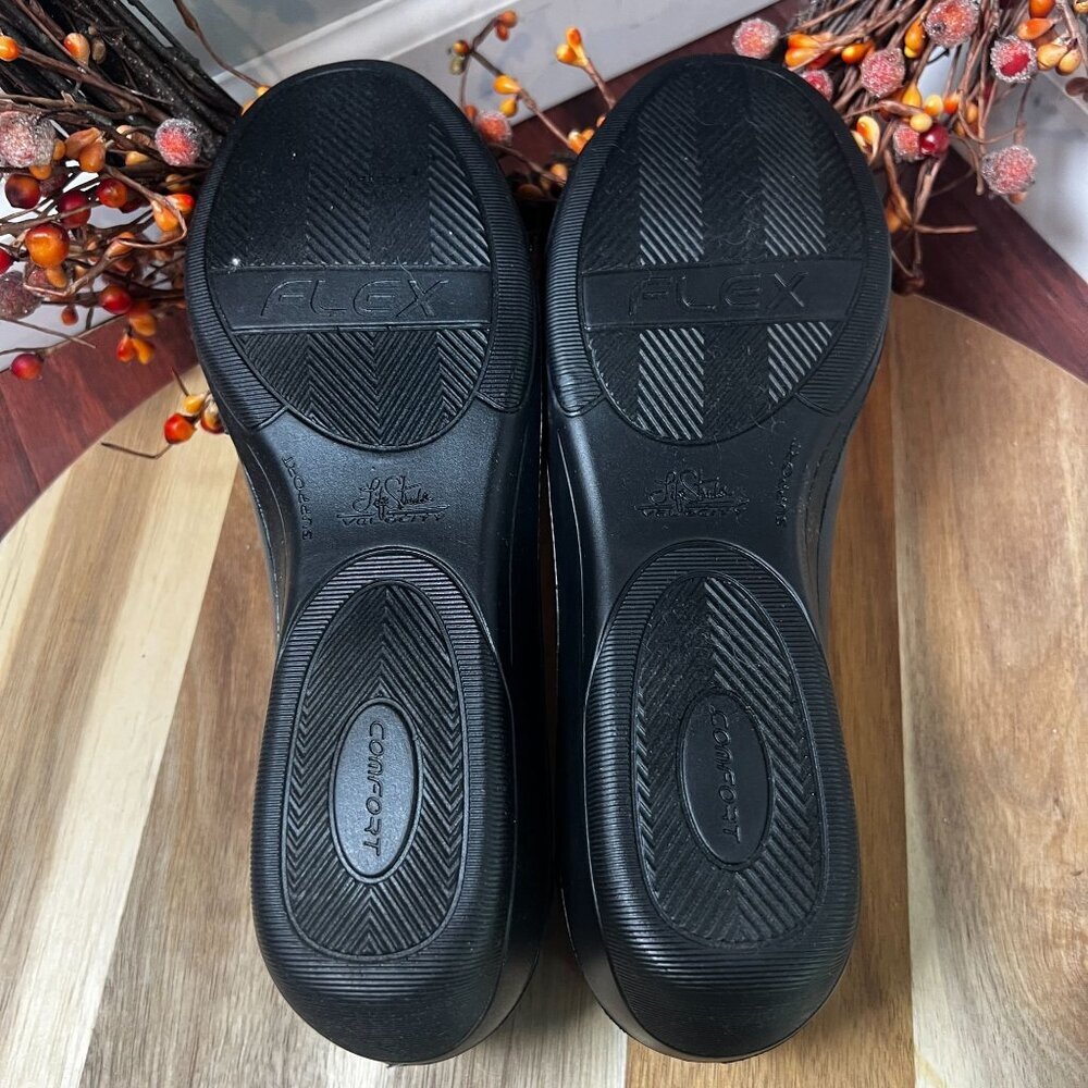 Life Stride Navy Flats - Picture 7 of 7